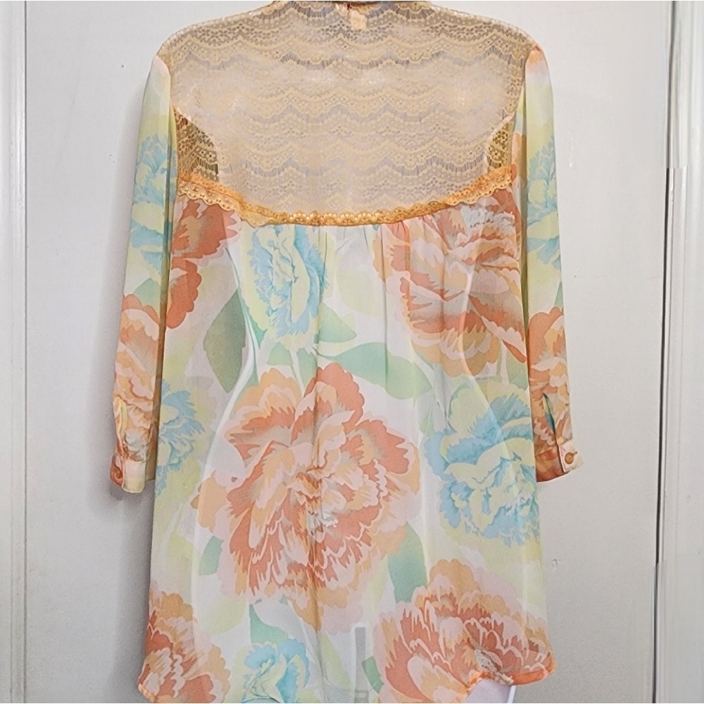 CANDIES Size Large Floral Chiffon French Lace Yoke Sheer Pastel Watercolor Top - Picture 4 of 9